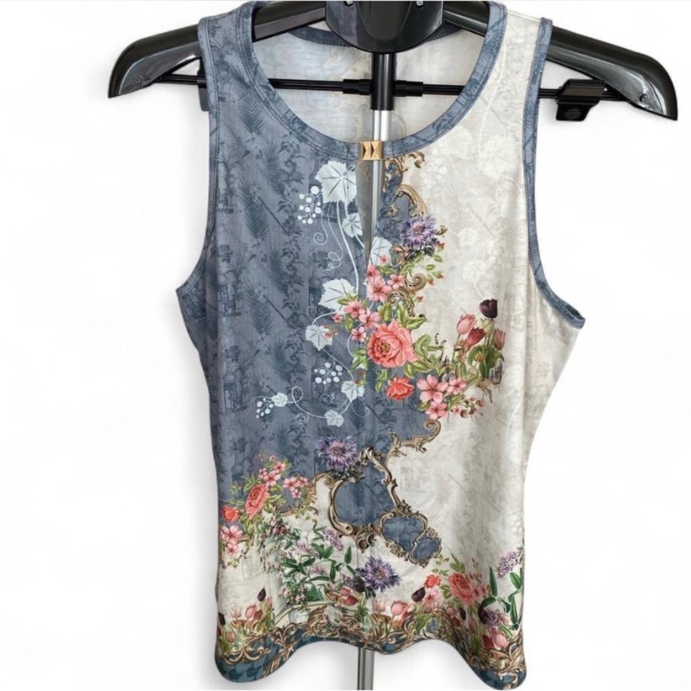 Floral Patterned Sleeveless Top